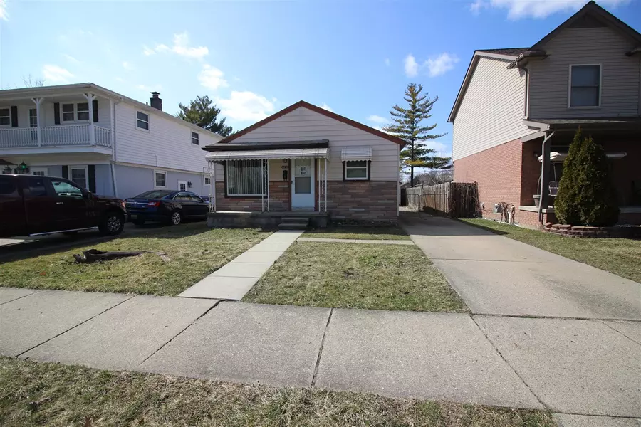 4430 Kingston Street, Dearborn Heights, MI 48125-3240