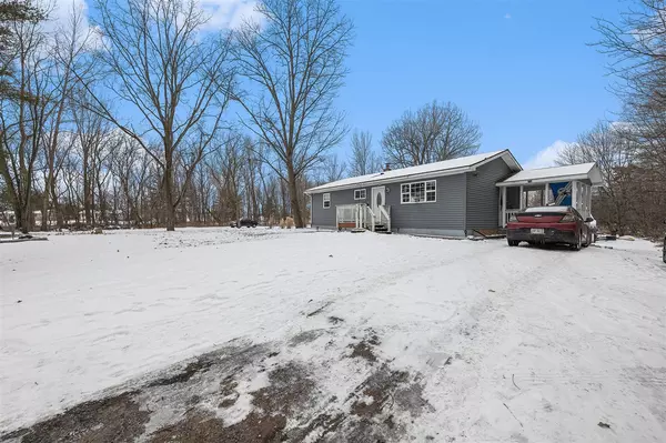 Stanton, MI 48888-9232,819 W Shore Drive