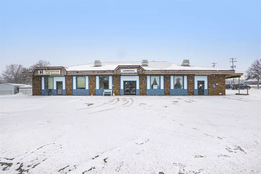 1122 W Main Street, Fremont, MI 49412