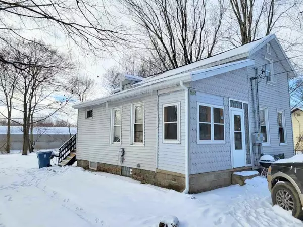321 G Avenue, Kalamazoo, MI 49004-3002