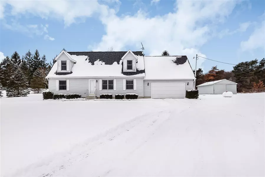 4610 Mount Hope Road, Grass Lake, MI 49240-9675