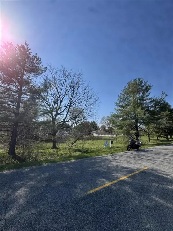 South Haven, MI 49090,7664 68th Street