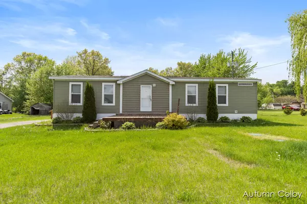 5443 Gravel Ridge Road, Lakeview, MI 48850-9404