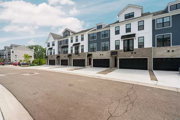 2946 Corston Road, Ann Arbor, MI 48105-3714