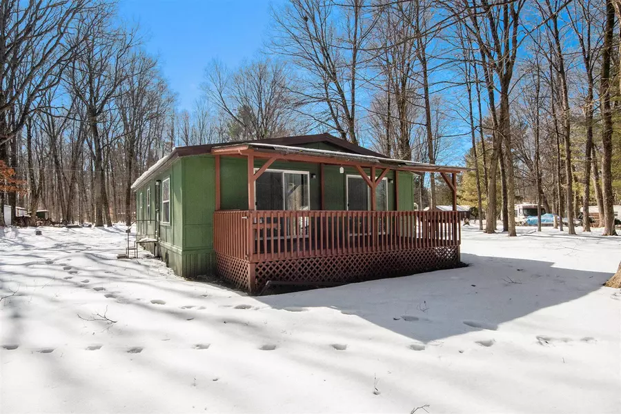 7784 E 36th Street, Newaygo, MI 49337
