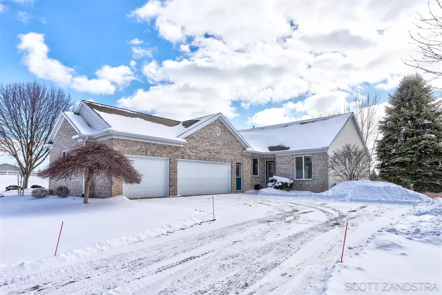 4233 Del Mar Village Drive, Grandville, MI 49418-8336