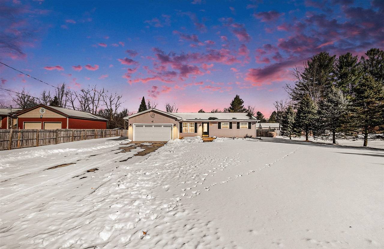 6376 W Frances Road, Clio, MI 48420-8549