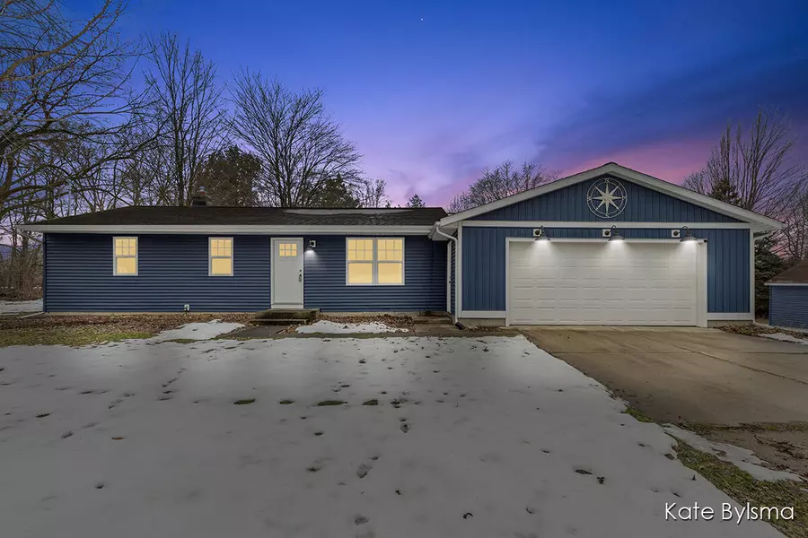 3655 16th Avenue, Grandville, MI 49418-8898