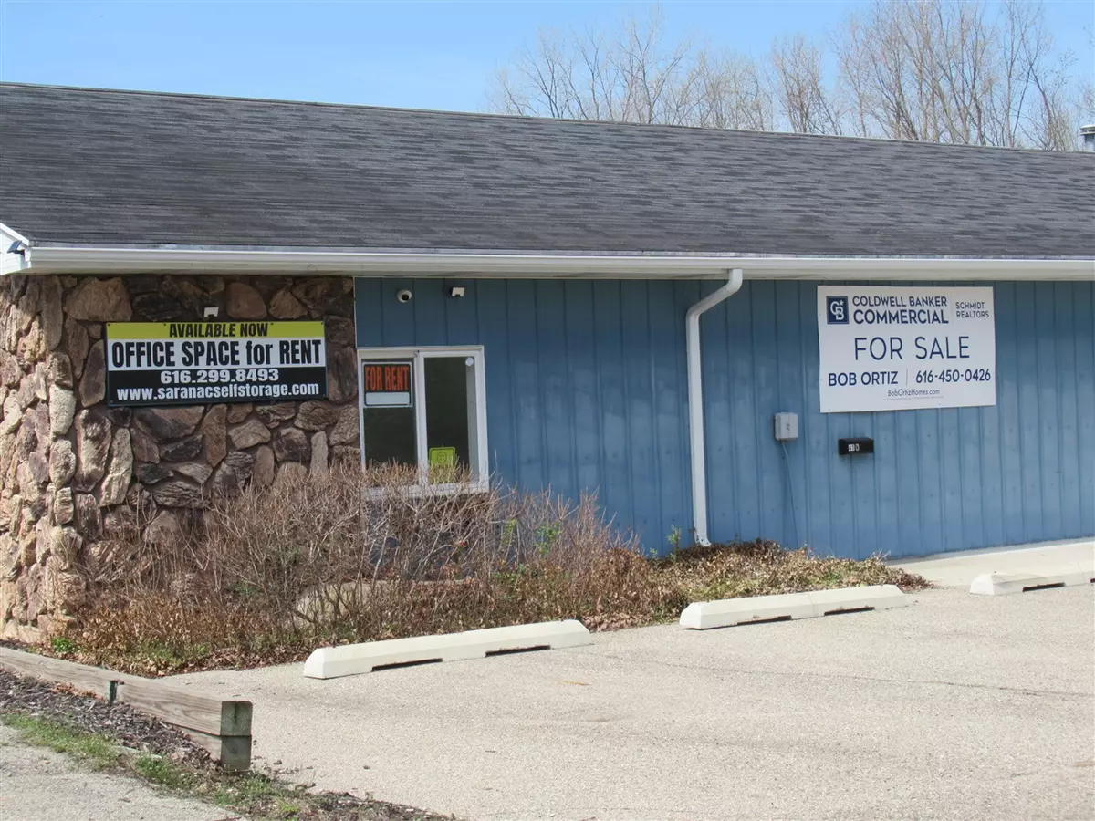 Saranac, MI 48881-9504,41 N Parsonage Street