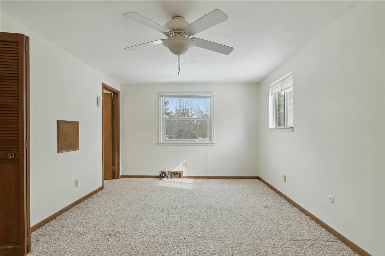 Shelby Twp, MI 48316-1732,54011 Mound Road