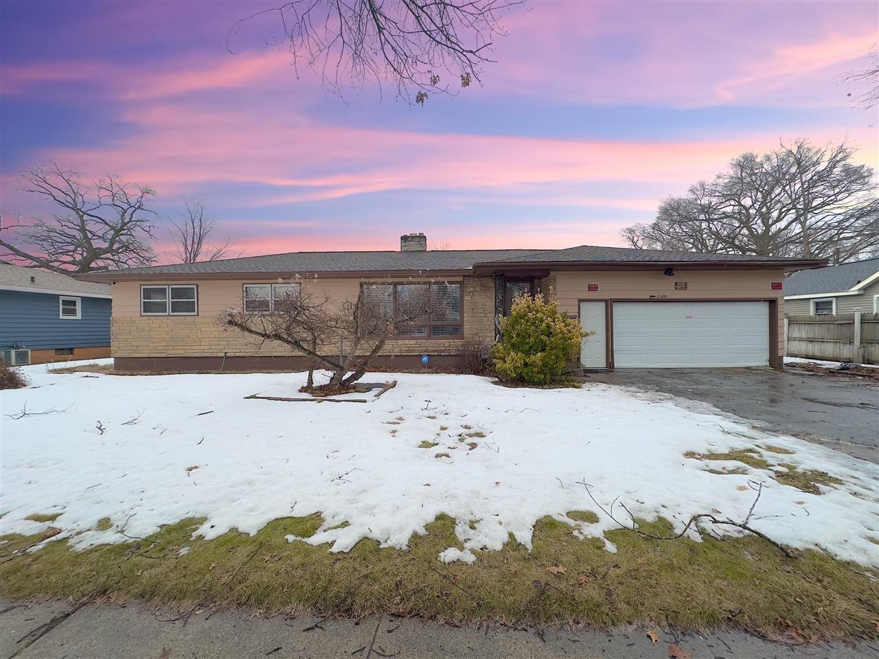 2120 Riordan Street, Muskegon, MI 49444-1151