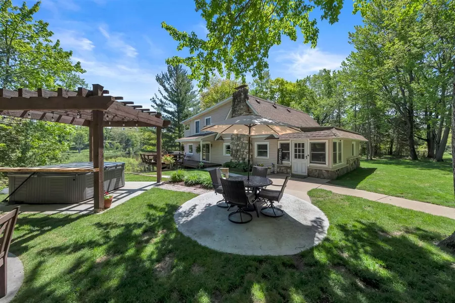 12260 183rd Avenue, Big Rapids, MI 49307-9064