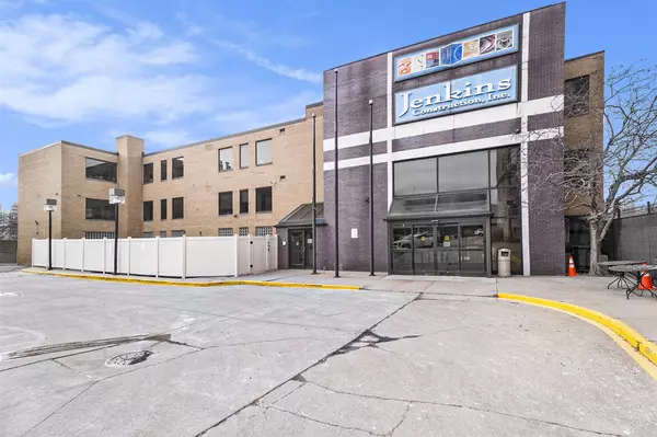 985 E Jefferson Avenue, Detroit, MI 48207