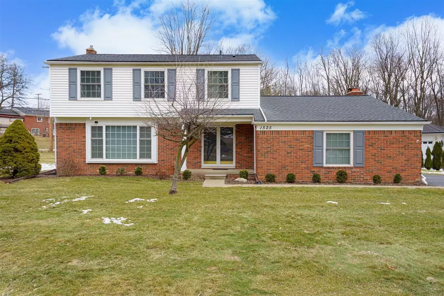 1525 Hampstead Lane, Rochester, MI 48309-2948