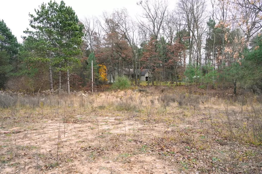 9496 Deer Valley Drive, Greenville, MI 48838-9206