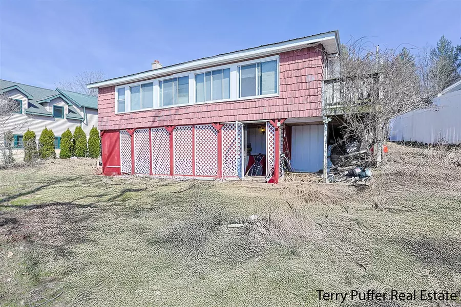 692 Lake 16 Drive, Allegan, MI 49010-9720