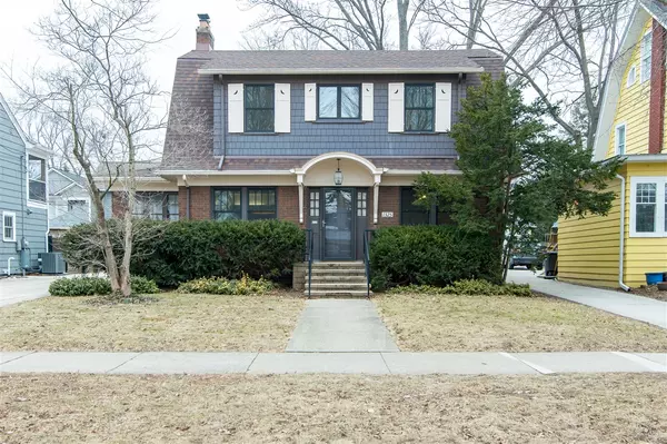 1325 Brooklyn Avenue, Ann Arbor, MI 48104-4414