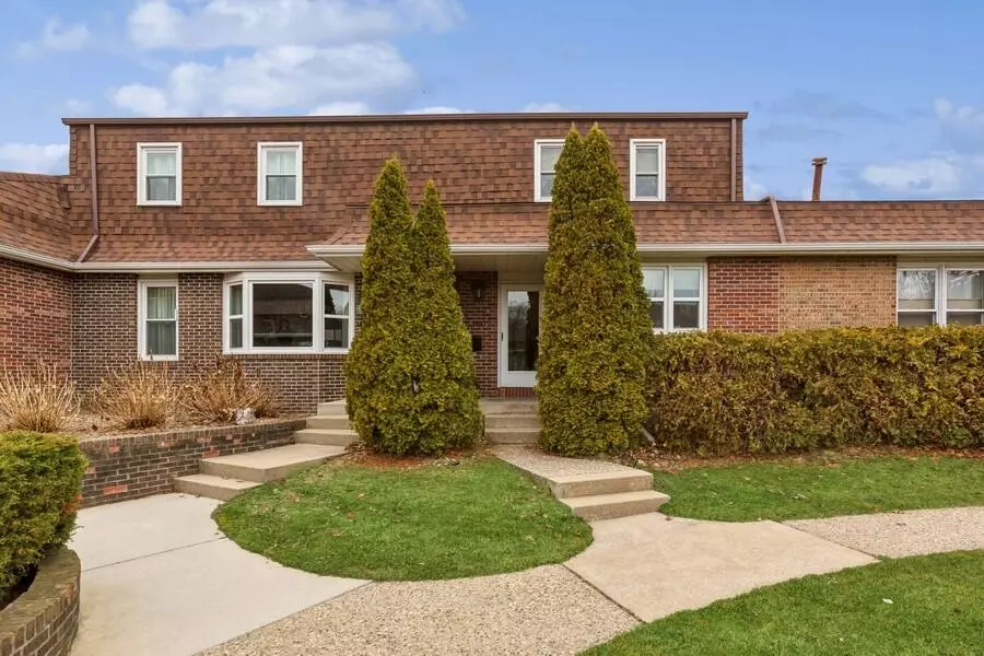 Saint Joseph, MI 49085-2713,2571 Stratford Drive