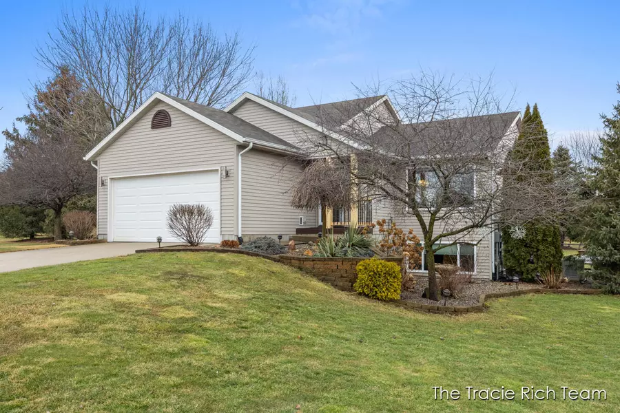 3530 Jacobs Corner Drive, Rockford, MI 49341-7511