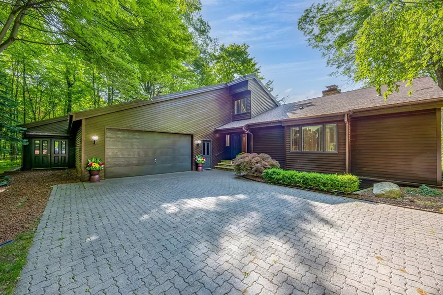 3075 Mineral Springs Trail, Mount Pleasant, MI 48858