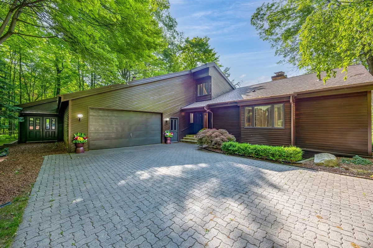 Mount Pleasant, MI 48858,3075 Mineral Springs Trail