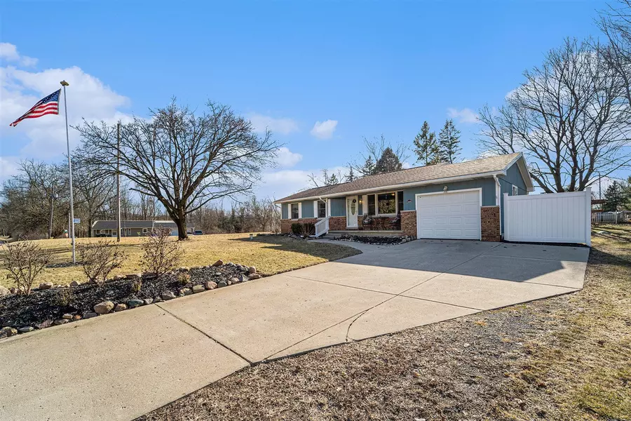 11494 Hewitt Road, Brooklyn, MI 49230-8983