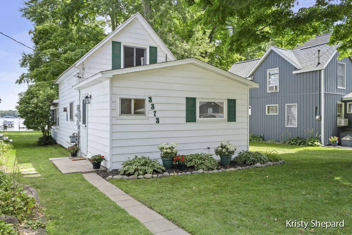3373 Sandy Beach Street, Wayland, MI 49348-9333