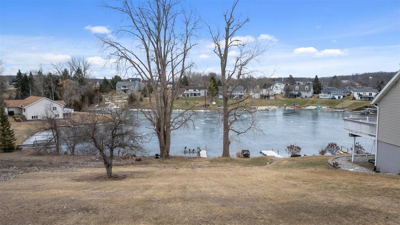 14391 Killybegs Lane, Cement City, MI 49233-9062