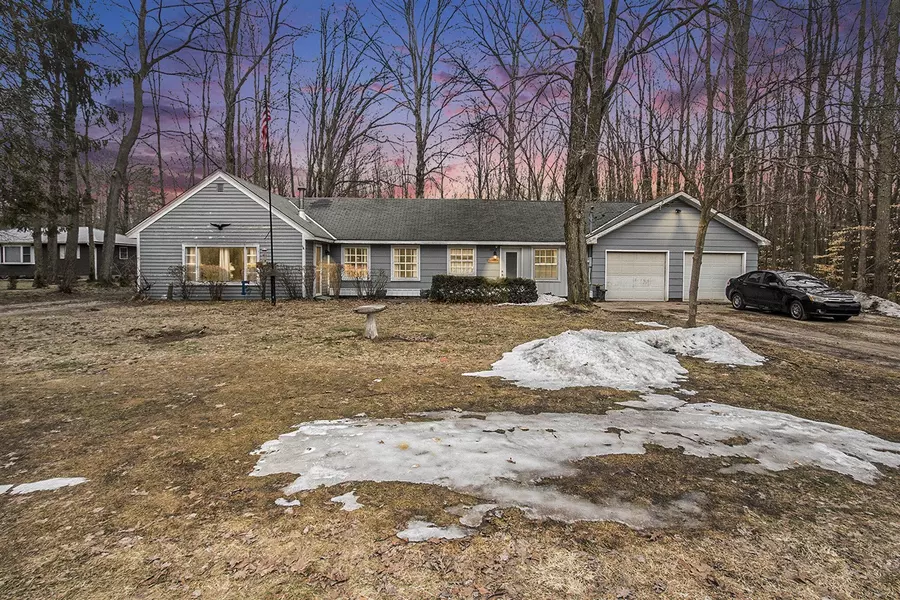 18400 148th Avenue, Spring Lake, MI 49456