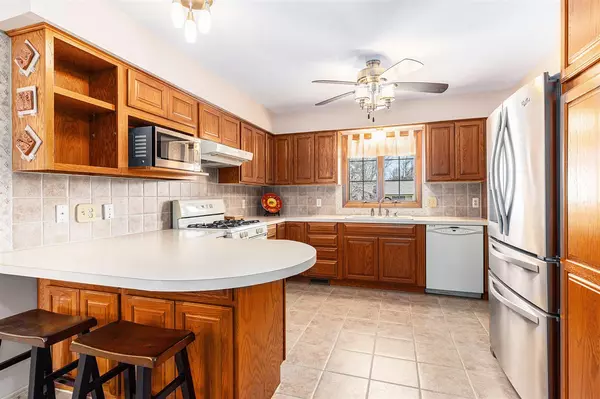 Wyoming, MI 49519-9608,5301 Tahoe Pine Court