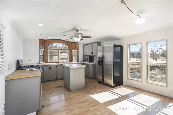 Rodney, MI 49342,12414 McKinley Road