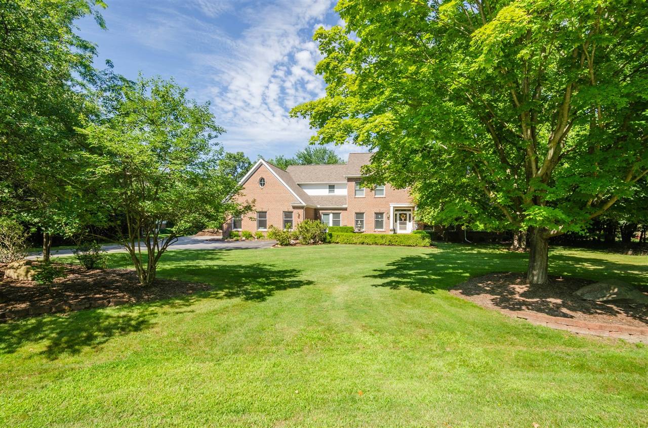 2555 Hickory Road, Ann Arbor, MI 48103-2174