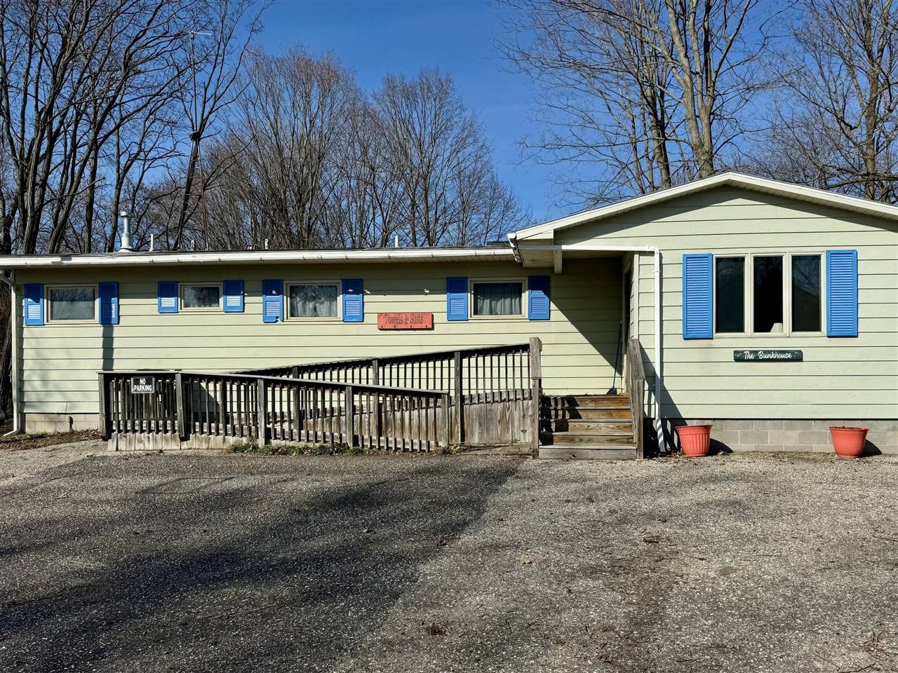 8288 Portage Street, Onekama, MI 49675-9317