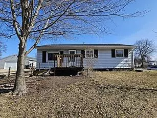 301 Donna Drive, Lowell, MI 49331