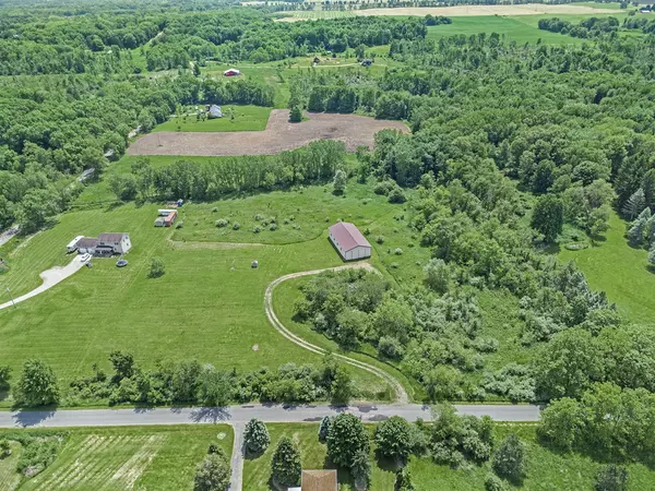 19624 L Drive, Marshall, MI 49068-9447