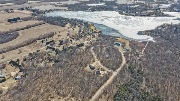 Three Rivers, MI 49093,14 Kuhn Road