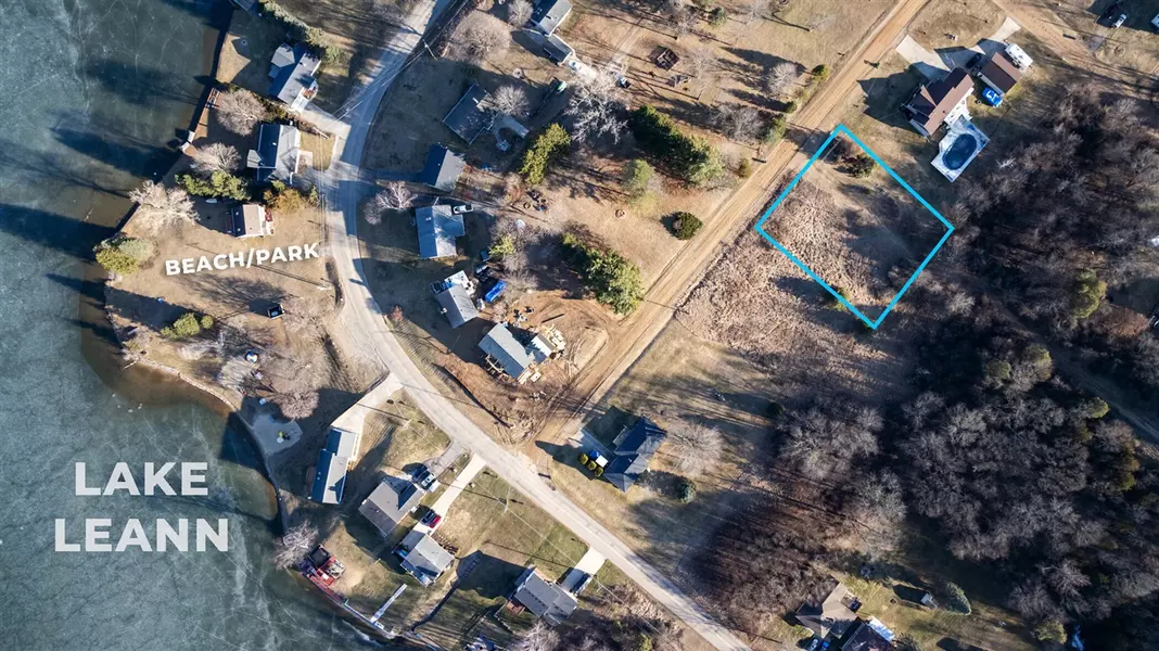 10760-70 Montview Dr, Jerome, MI 49249