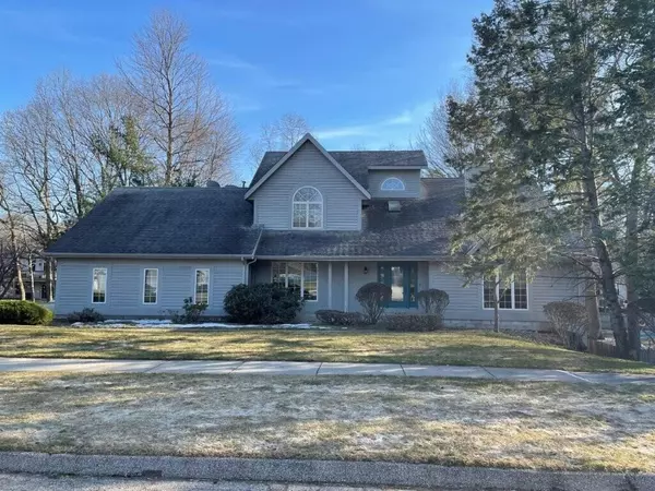 Norton Shores, MI 49441-4462,2317 Blissfield Court