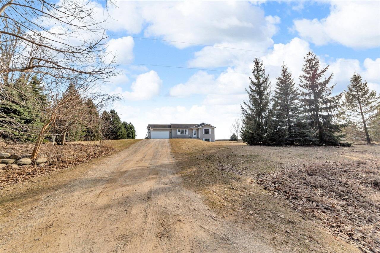 Clarksville, MI 48815-9690,10145 Portland Road