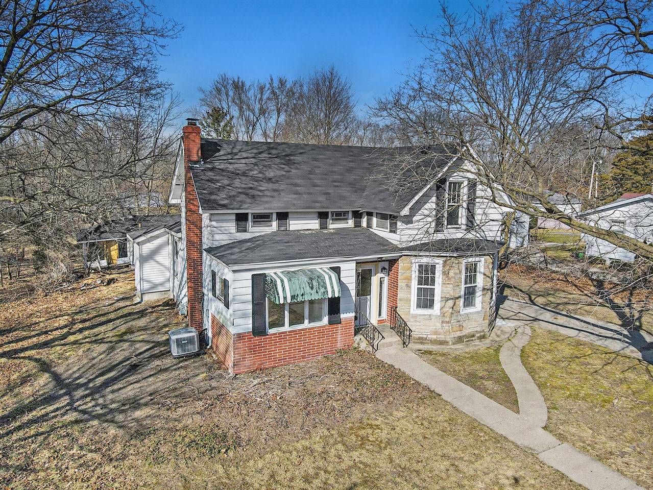 1300 River Street, Three Rivers, MI 49093