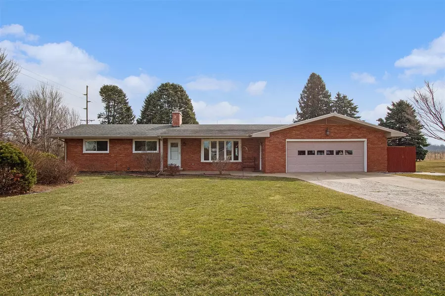 8921 Burgoyne Road, Berrien Springs, MI 49103-9717