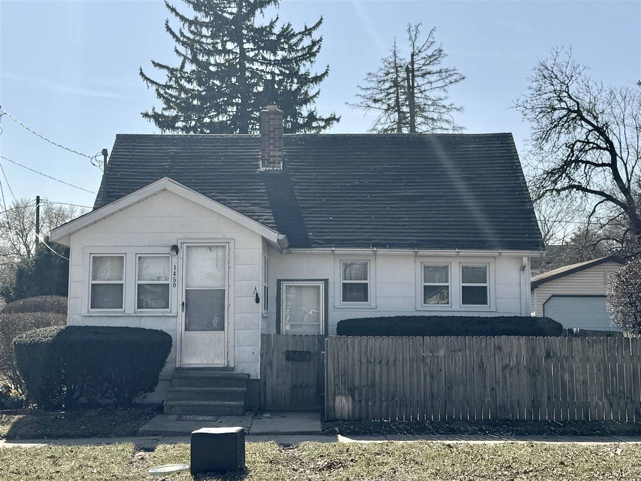 1450 Sycamore Street, Niles, MI 49120-2035