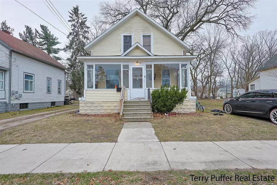 581 Amity Avenue, Muskegon, MI 49442-3653