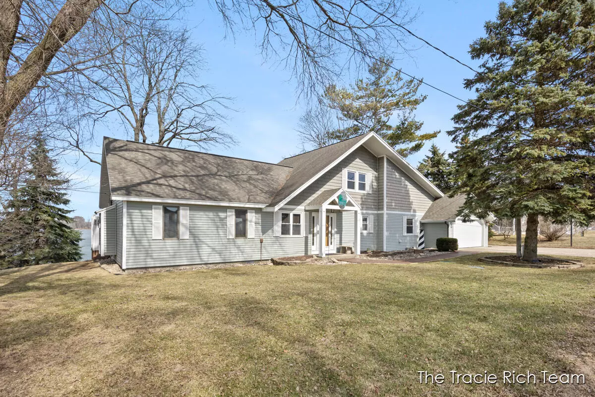 Coral, MI 49322-9675,13684 W McBride Road