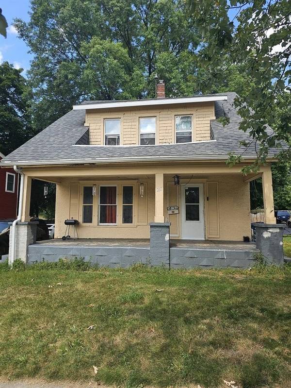 261 E Emmett Street, Battle Creek, MI 49017-4601