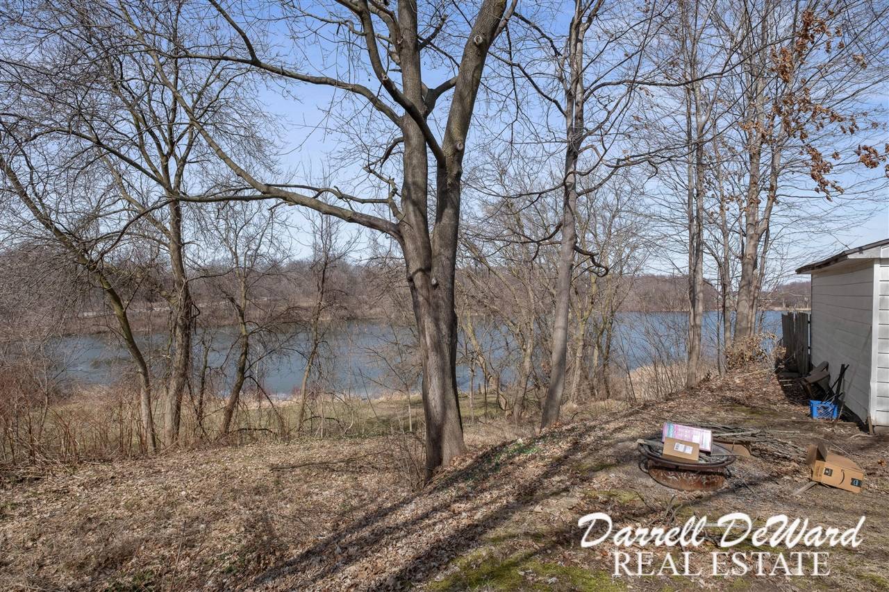 Caledonia, MI 49316,303 Oak Street
