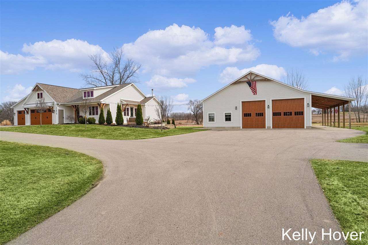 Byron Center, MI 49315-9507,484 8th Avenue