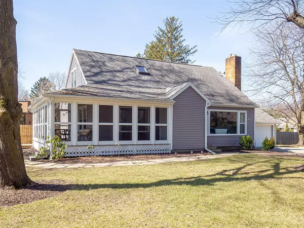 Three Oaks, MI 49128-9719,7306 Harbert Road