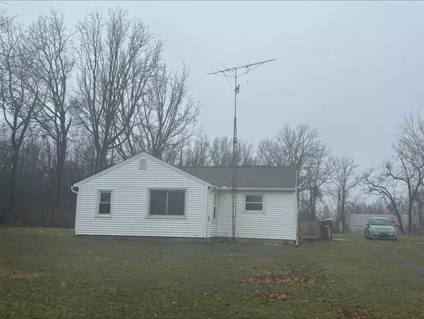 2120 Mauck Road, Hillsdale, MI 49242-9319