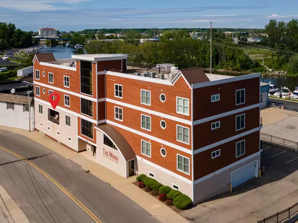 1221 Broad Street, Saint Joseph, MI 49085